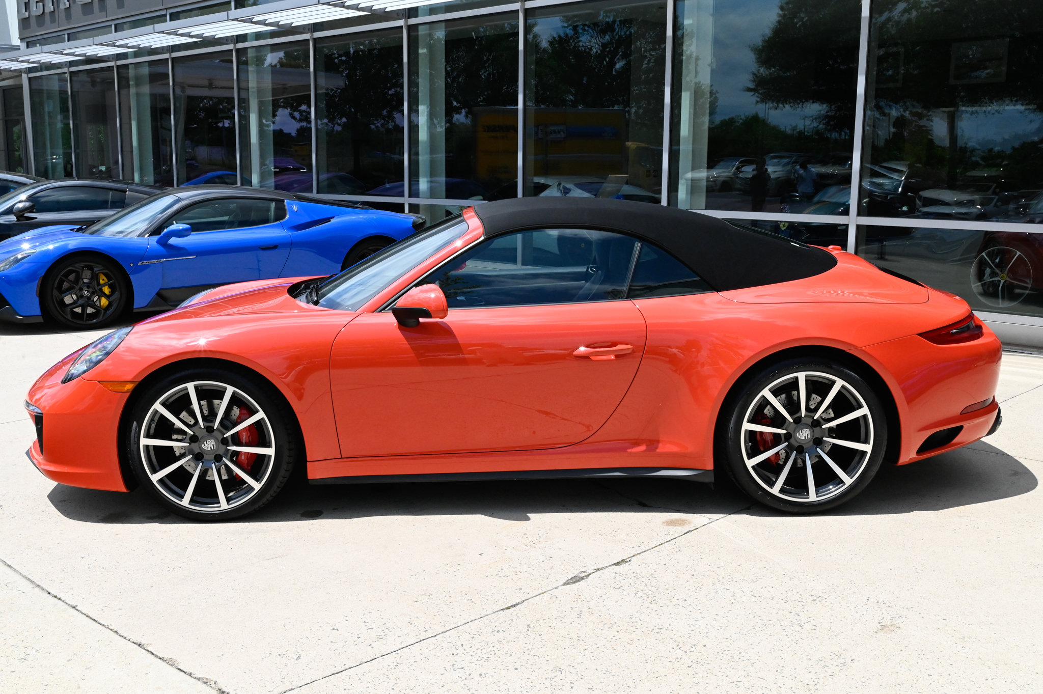 Used 2019 Porsche 911 Carrera 4S AWD/4WD image 8
