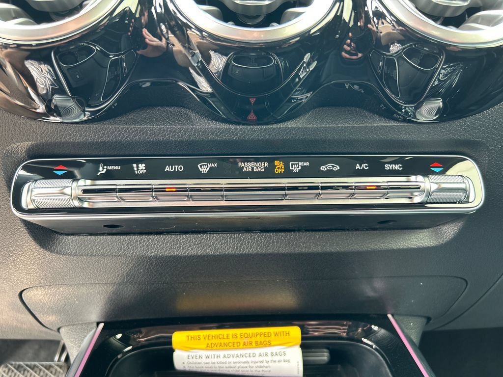 New 2026 Mercedes-Benz GLB 250 4MATIC image 22