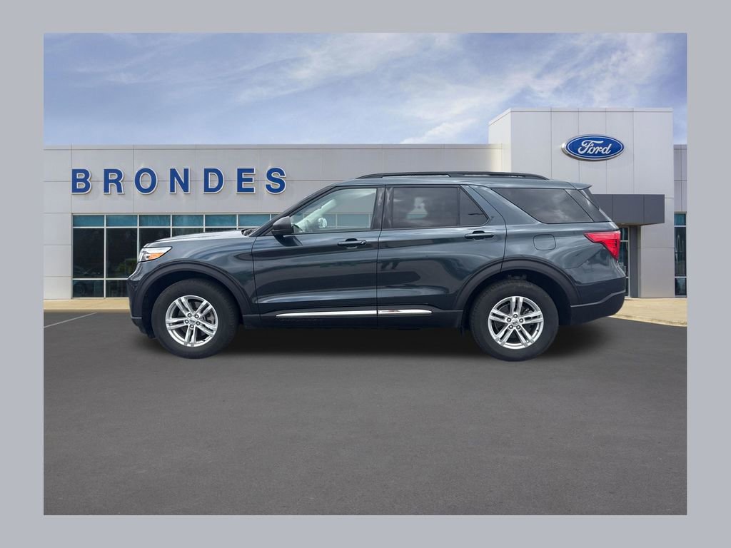 Used 2024 Ford Explorer XLT w/ Equipment Group 202A image 1
