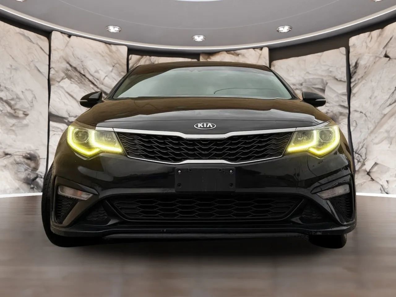 Used 2019 Kia Optima LX image 3