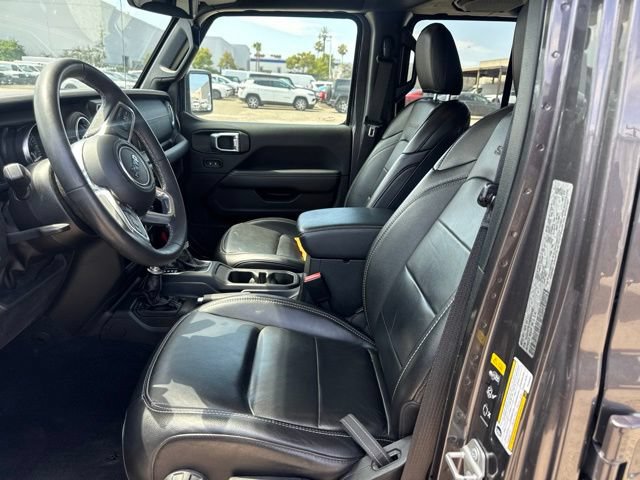 Used 2023 Jeep Wrangler Unlimited Sahara w/ Cold Weather Group AWD/4WD image 9