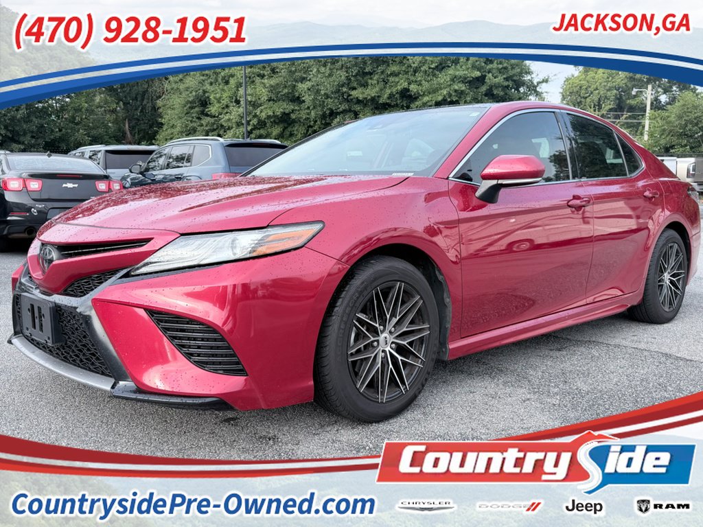 Used 2019 Toyota Camry XSE FWD image 1