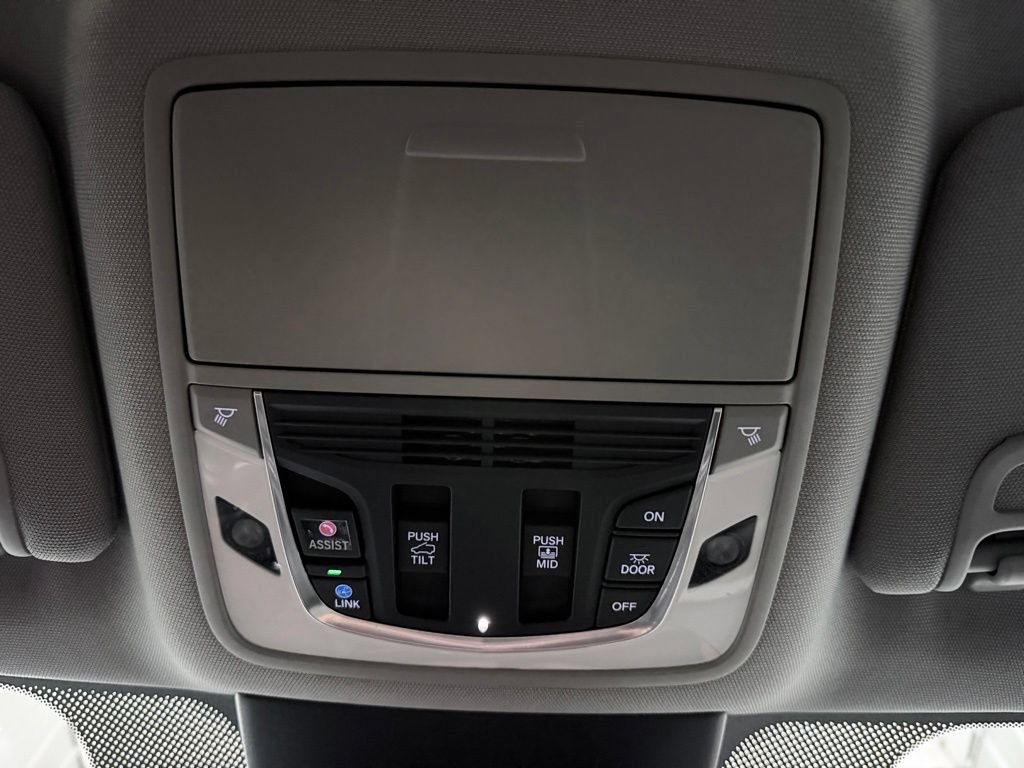 Used 2022 Acura MDX FWD w/ Technology Package image 21