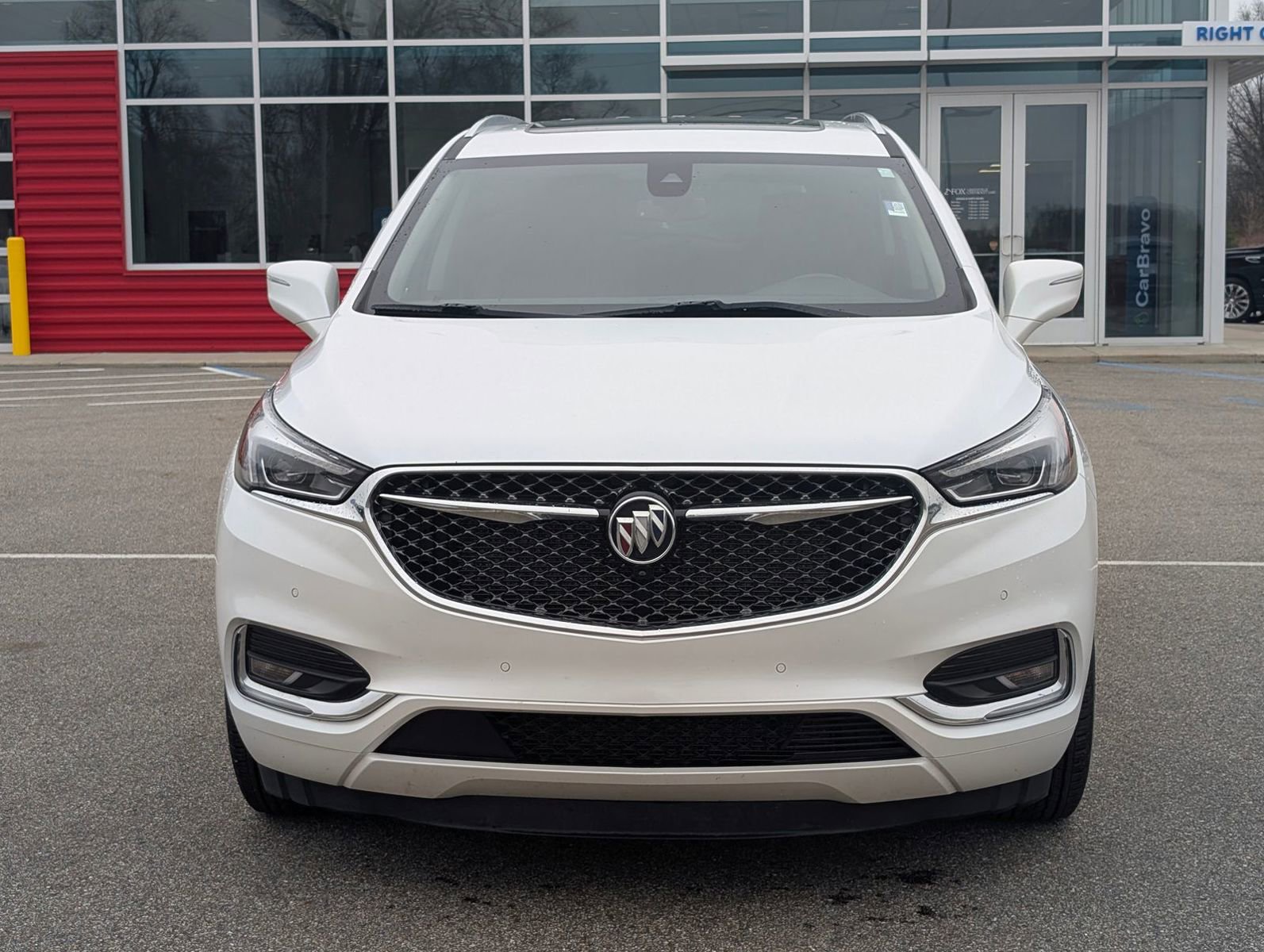 Used 2020 Buick Enclave Avenir w/ Avenir Technology Package AWD/4WD image 2