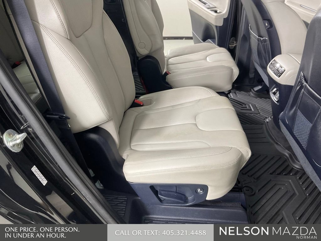 Used 2022 Hyundai Palisade SEL w/ Premium Package FWD image 32