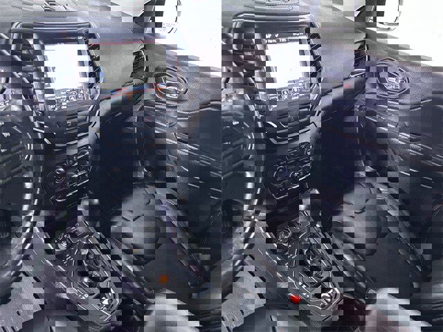 Used 2019 Jeep Cherokee Trailhawk w/ Comfort/Convenience Group image 36