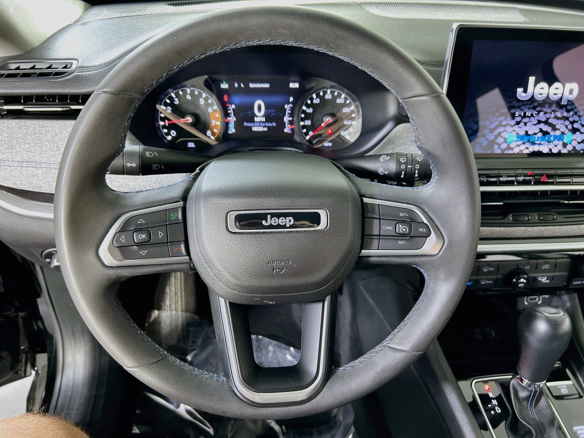 Used 2022 Jeep Compass Latitude AWD/4WD image 11