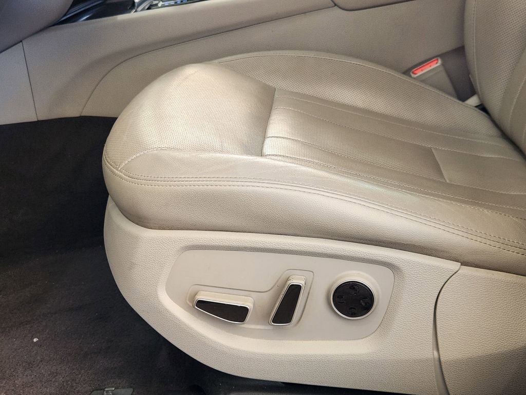 Used 2017 Genesis G80 3.8 w/ Option Group 02 image 24