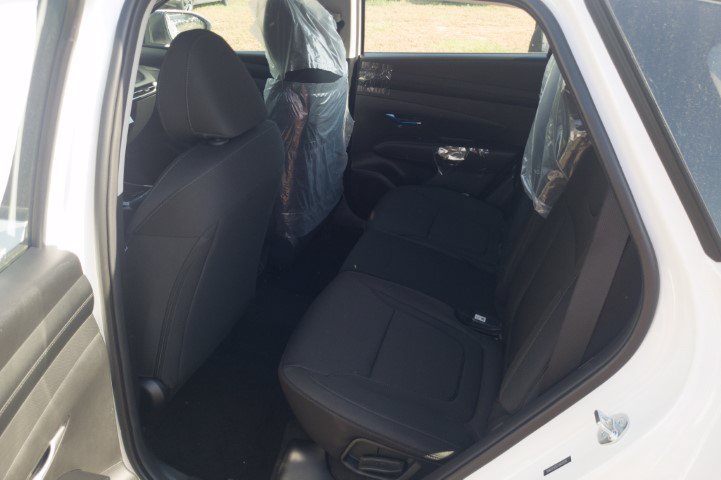New 2026 Hyundai Tucson Blue SE FWD image 16