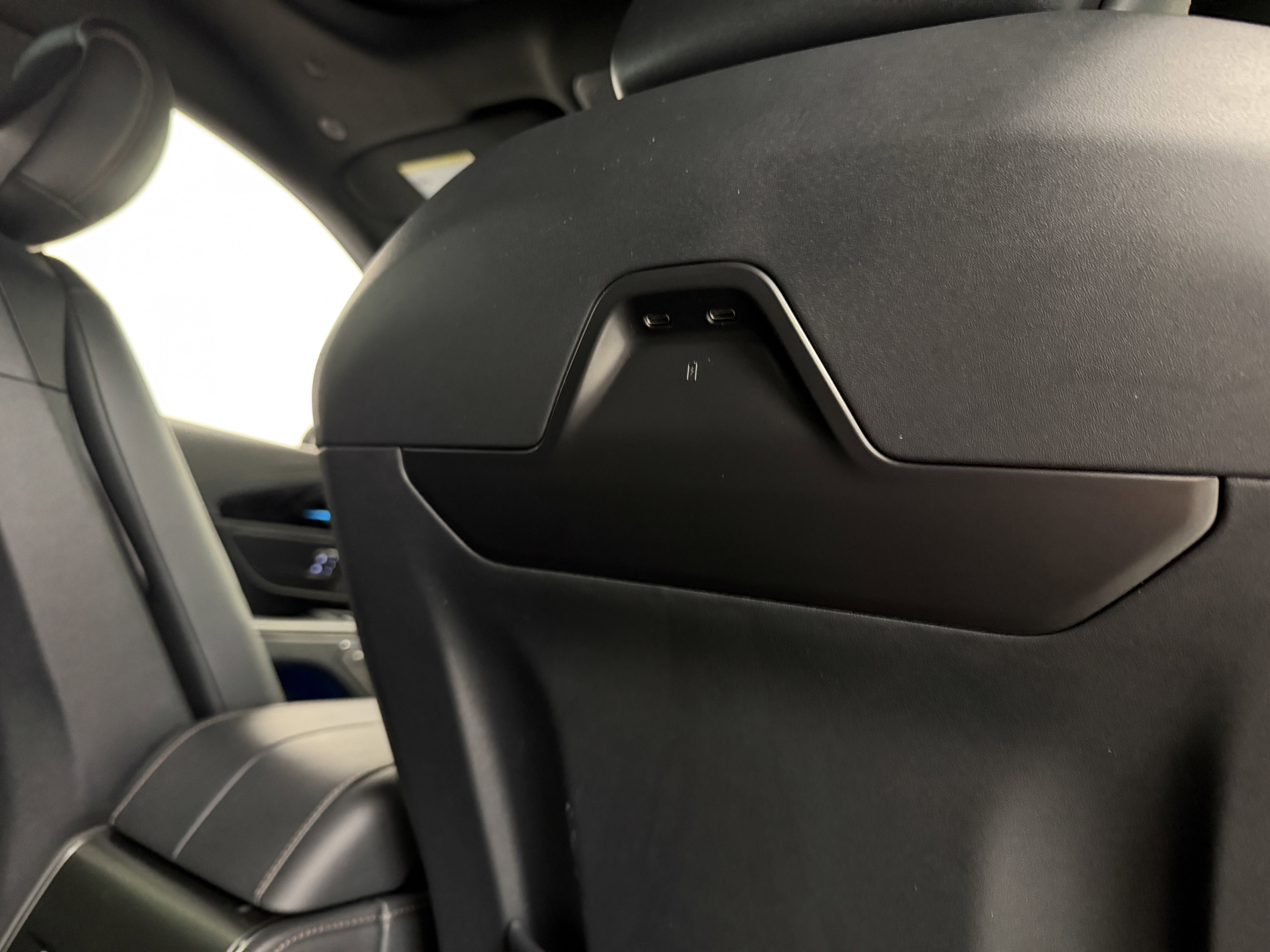 Used 2025 Lincoln Nautilus Premier w/ Equipment Group 102A image 23