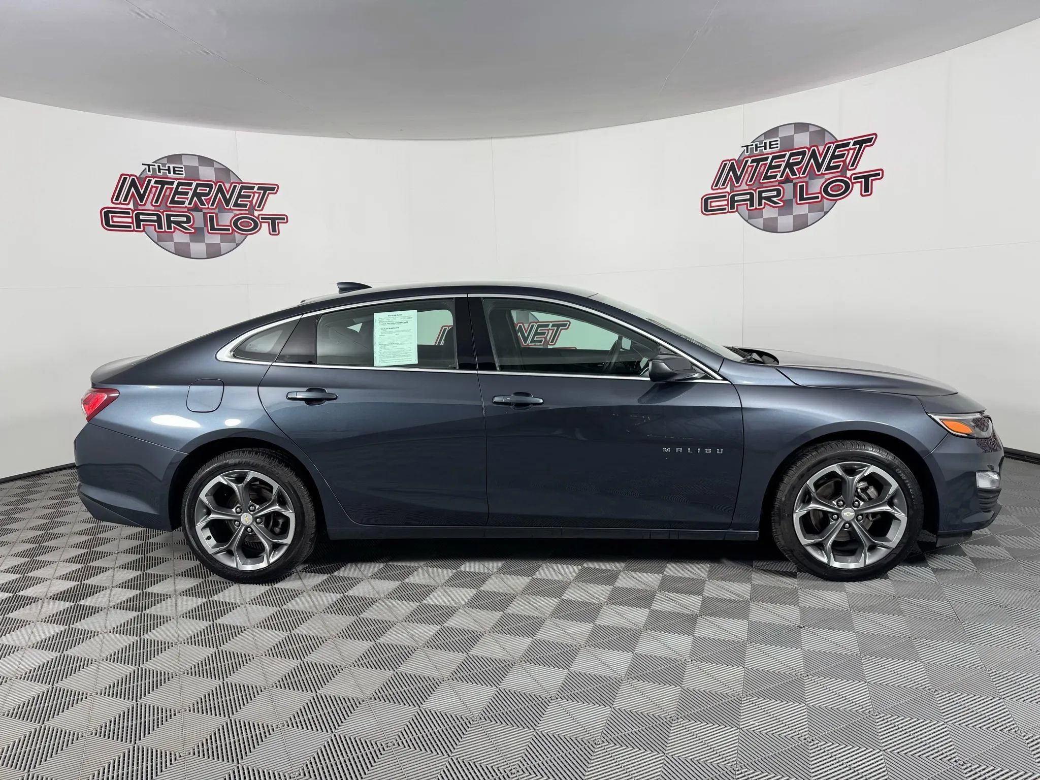 Used 2020 Chevrolet Malibu LT image 8