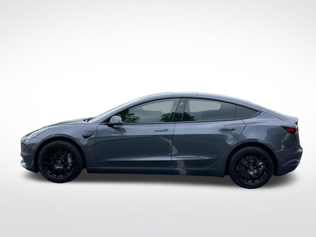 Used 2022 Tesla Model 3 Long Range AWD/4WD image 2