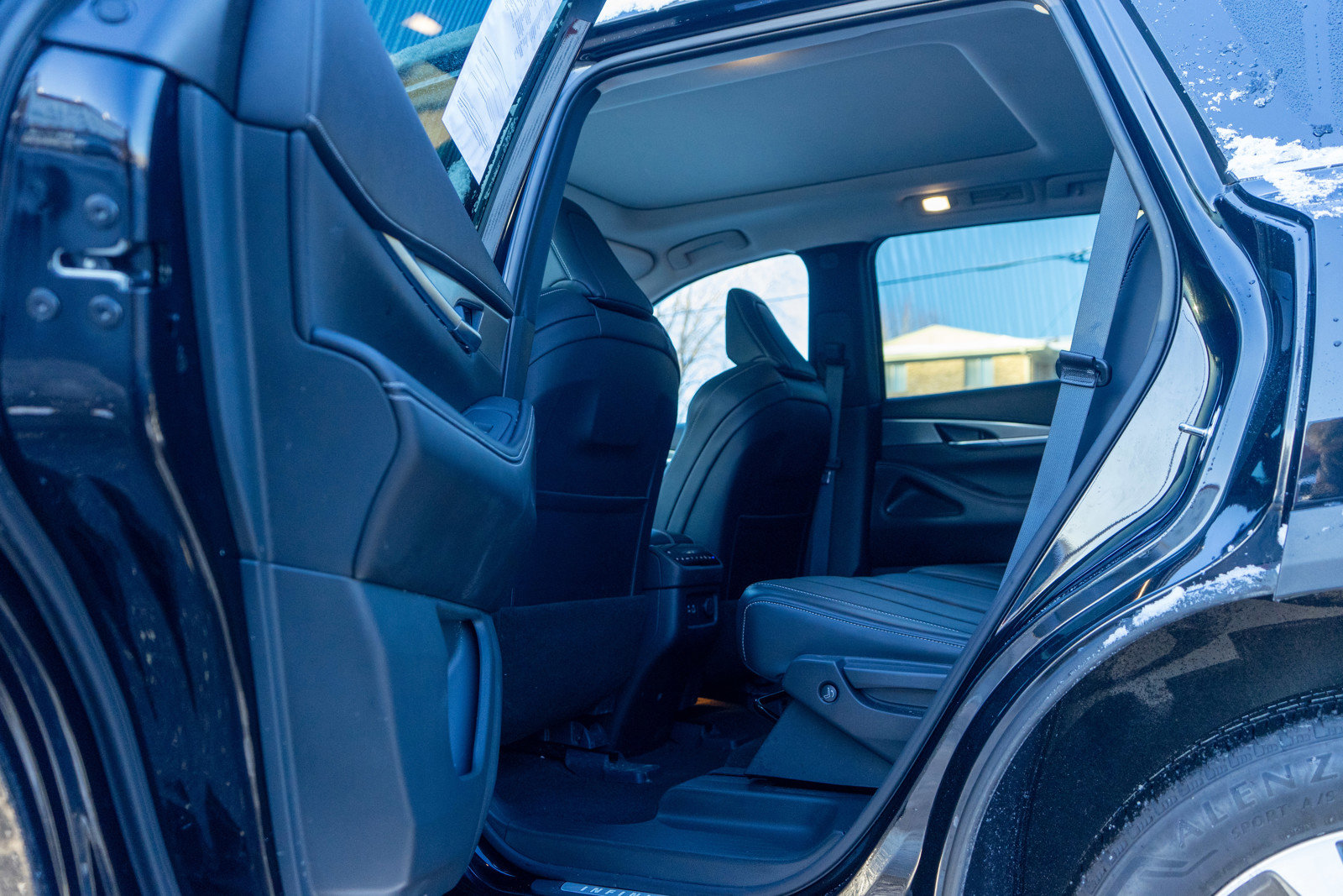 Used 2023 INFINITI QX60 Luxe image 27