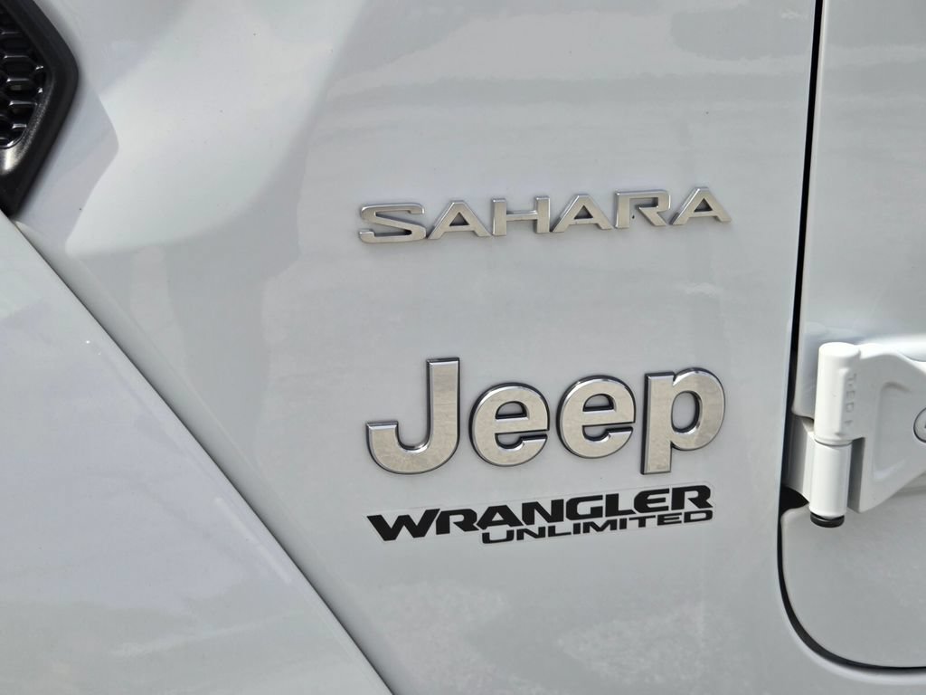 Certified 2022 Jeep Wrangler Unlimited Sahara AWD/4WD image 10