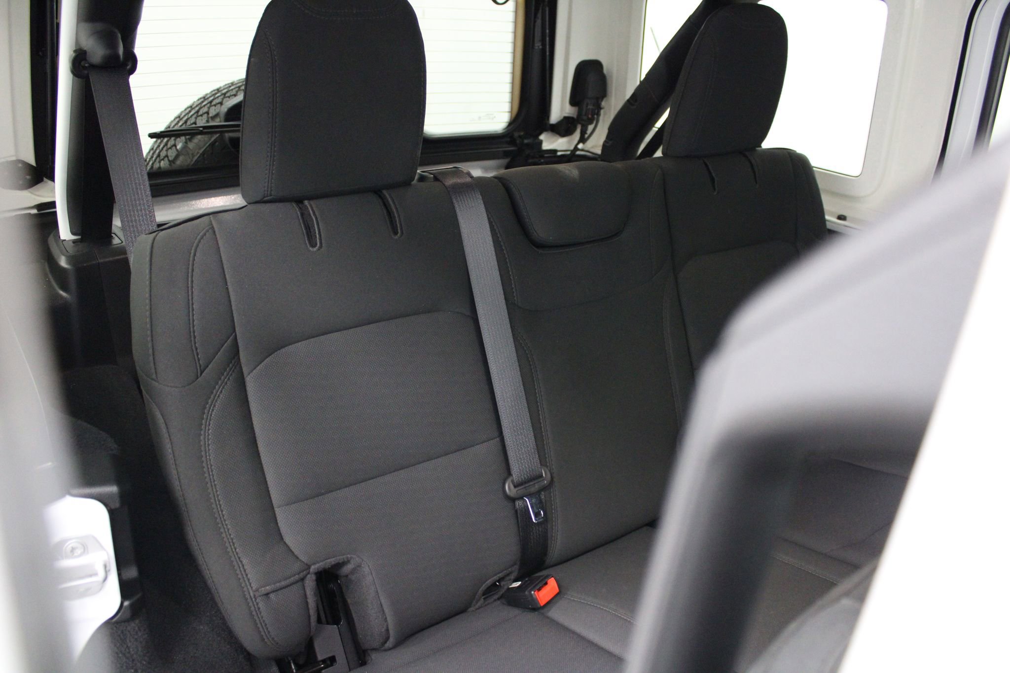 Used 2021 Jeep Wrangler Unlimited Sahara w/ Dual Top Group image 25