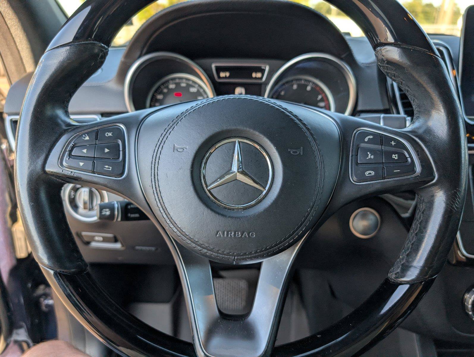 Used 2017 Mercedes-Benz GLS 550 4MATIC image 28
