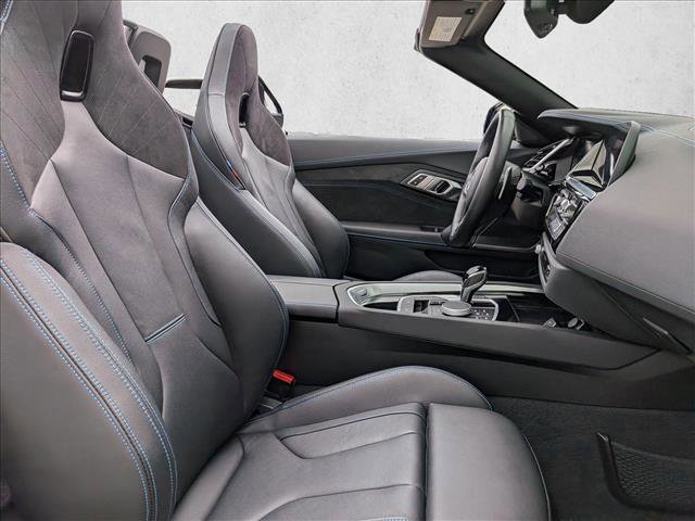 Certified 2024 BMW Z4 M40i w/ Premium Package image 18