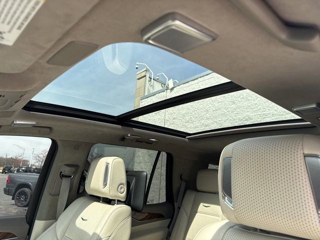 Used 2024 Cadillac Escalade Sport Platinum image 17