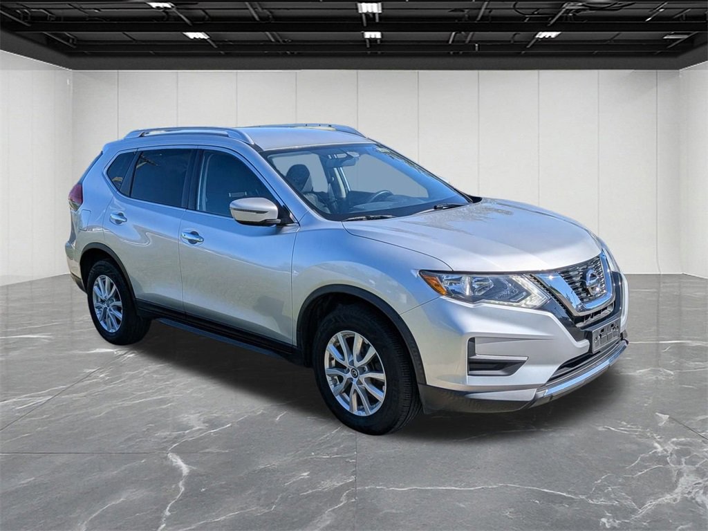 Used 2017 Nissan Rogue SV image 7