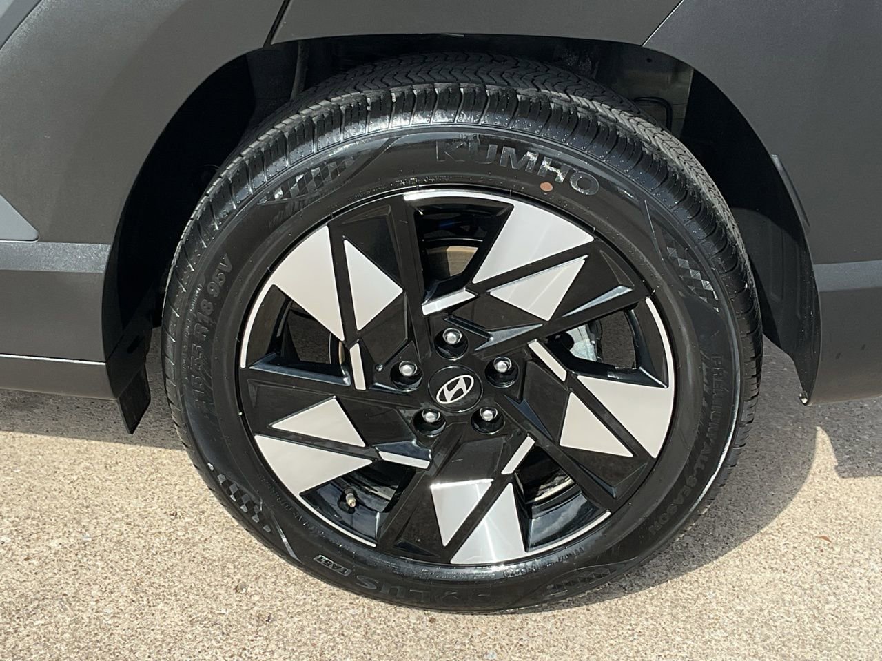 Used 2025 Hyundai Kona SEL image 10