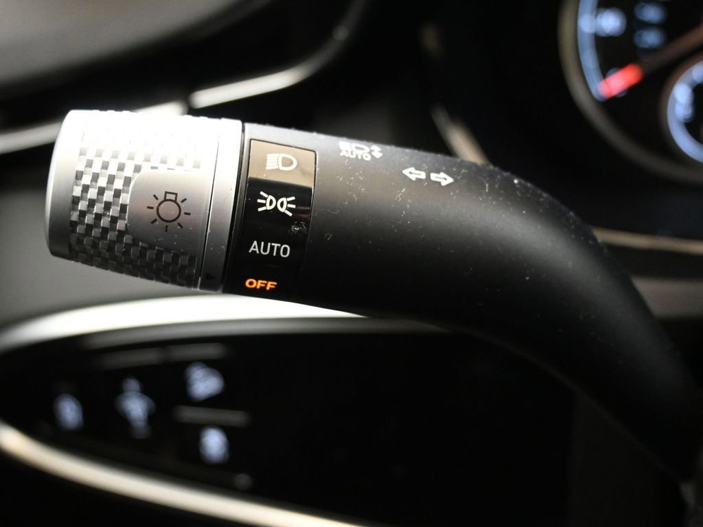 Used 2023 Genesis GV70 2.5T w/ Select Package image 29