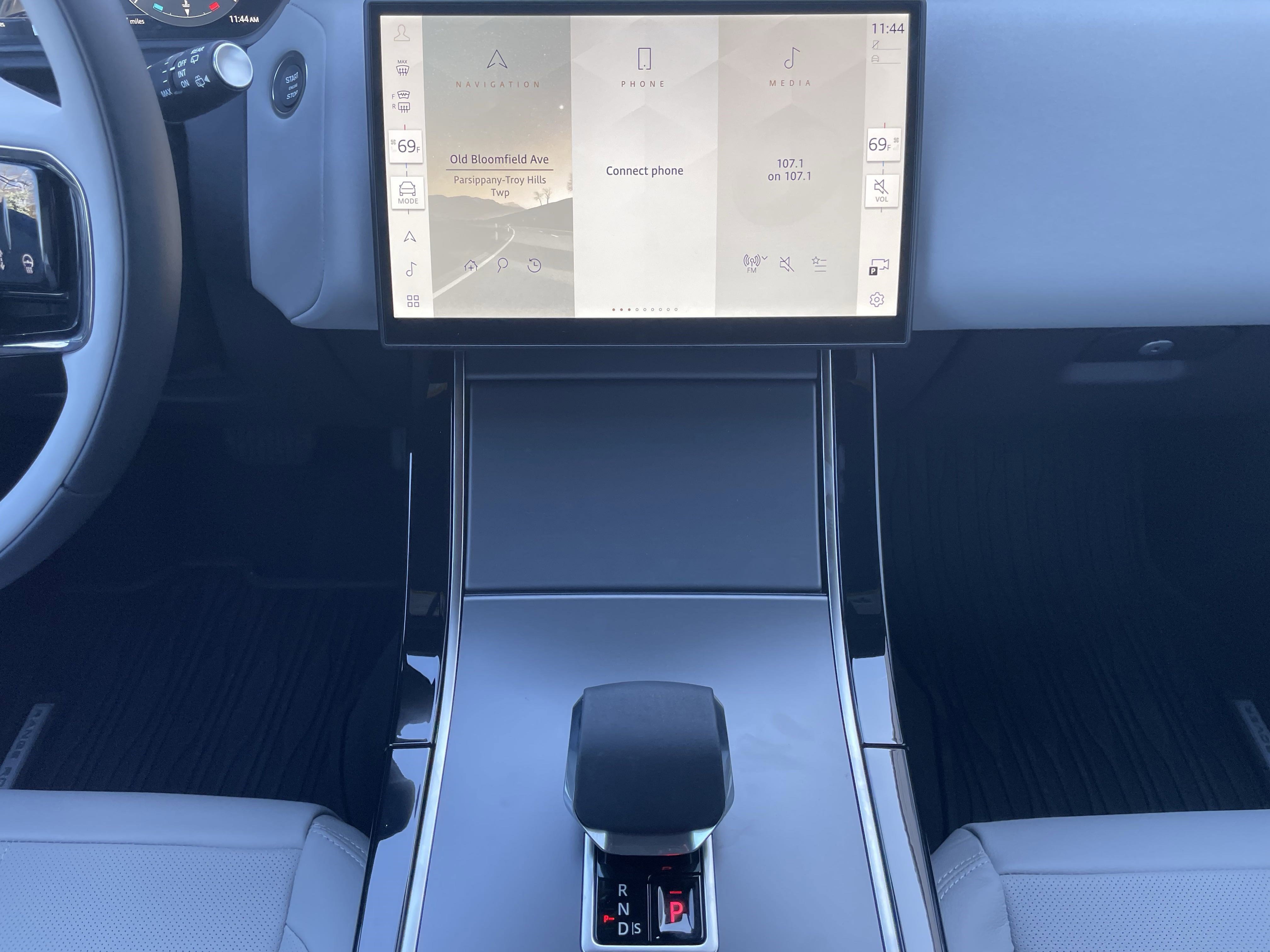 New 2026 Land Rover Range Rover Velar S image 19