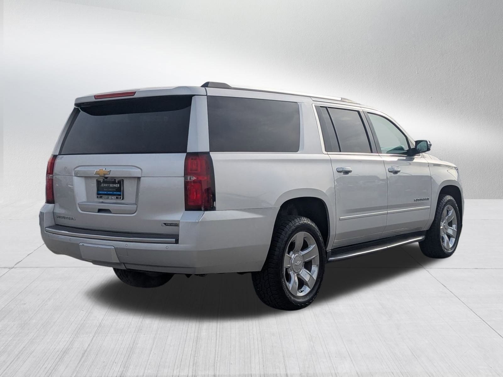 Used 2018 Chevrolet Suburban Premier image 5