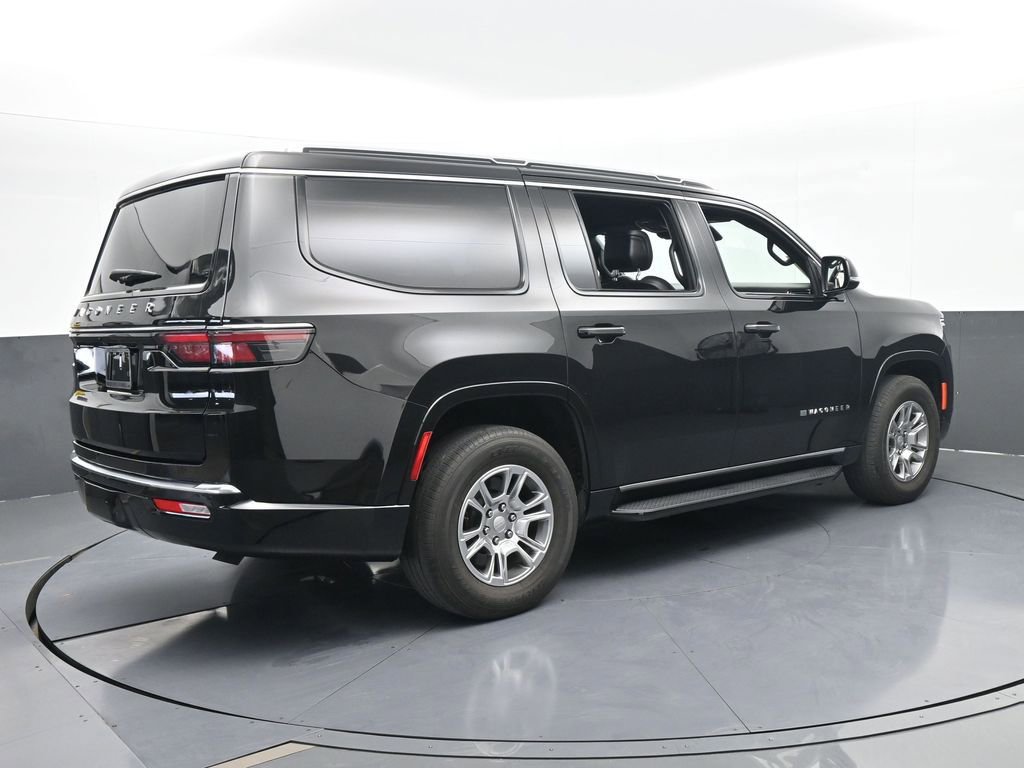 Used 2024 Jeep Wagoneer 2WD image 6