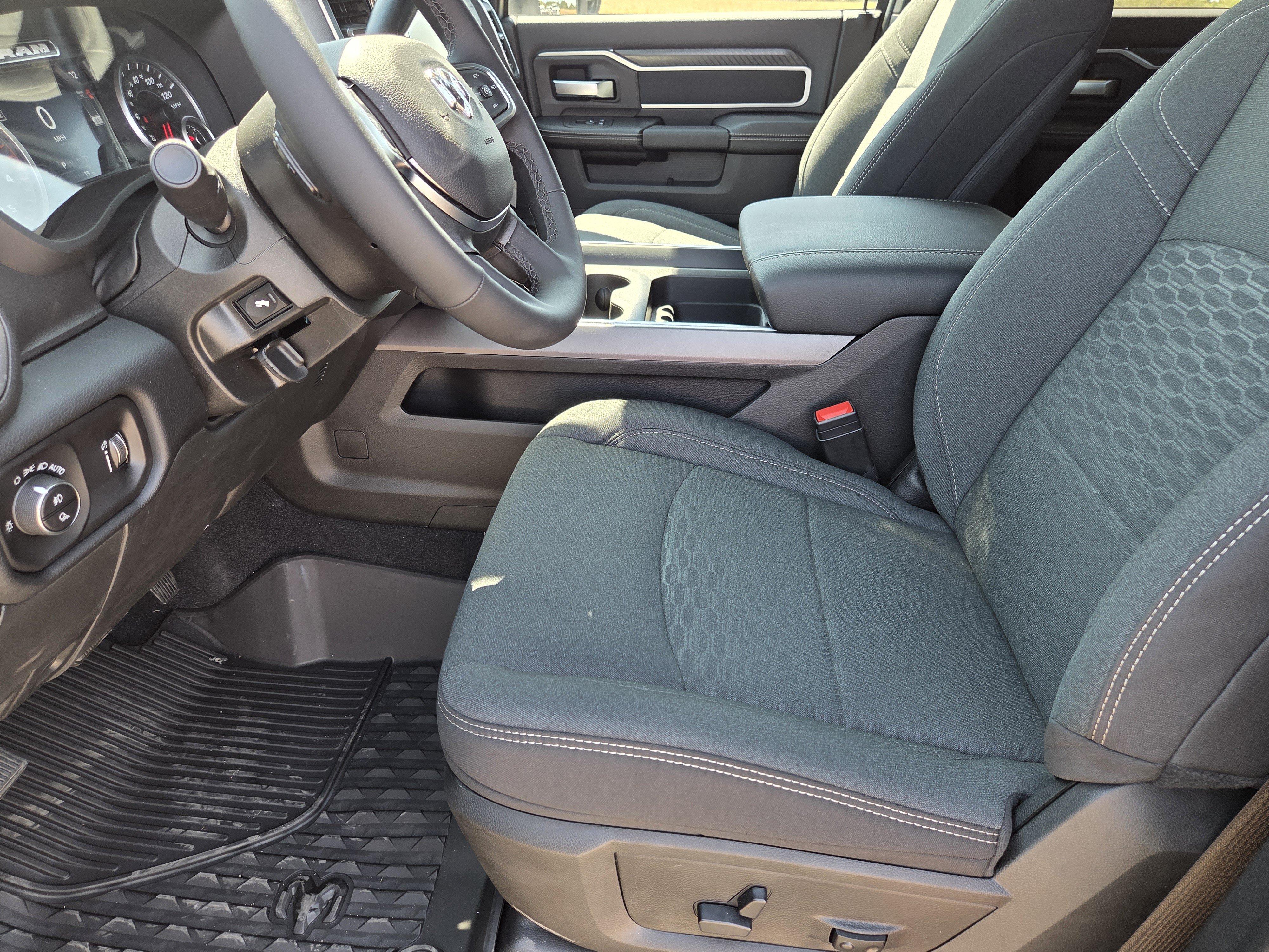New 2026 RAM 3500 Lone Star AWD/4WD image 21