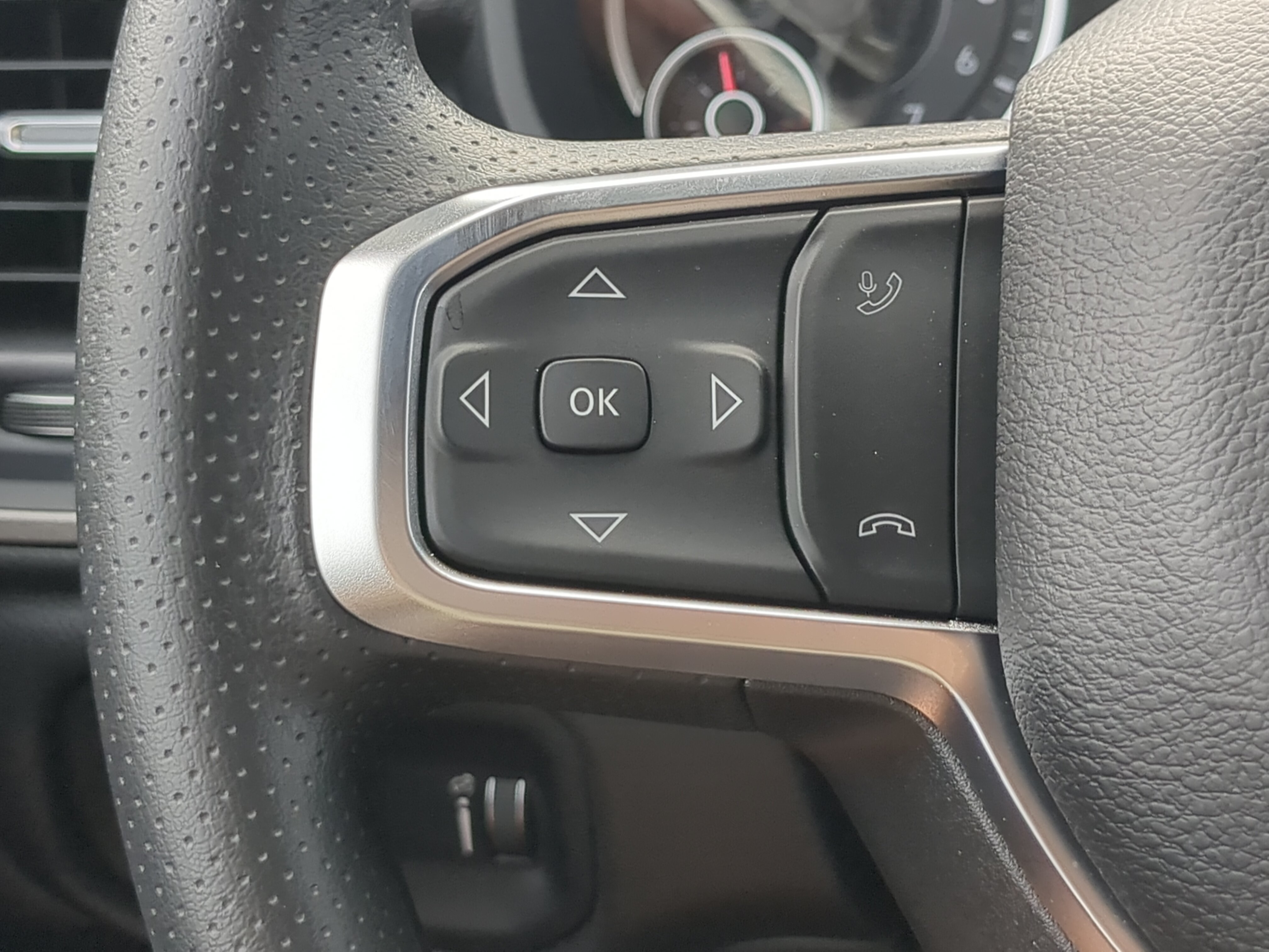 New 2026 RAM 2500 Tradesman w/ Chrome Appearance Group RWD image 21