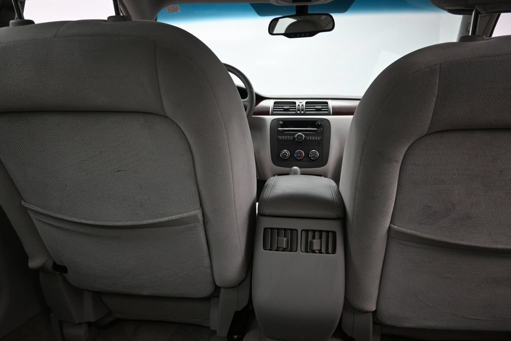 Used 2009 Buick Lucerne CX FWD image 26