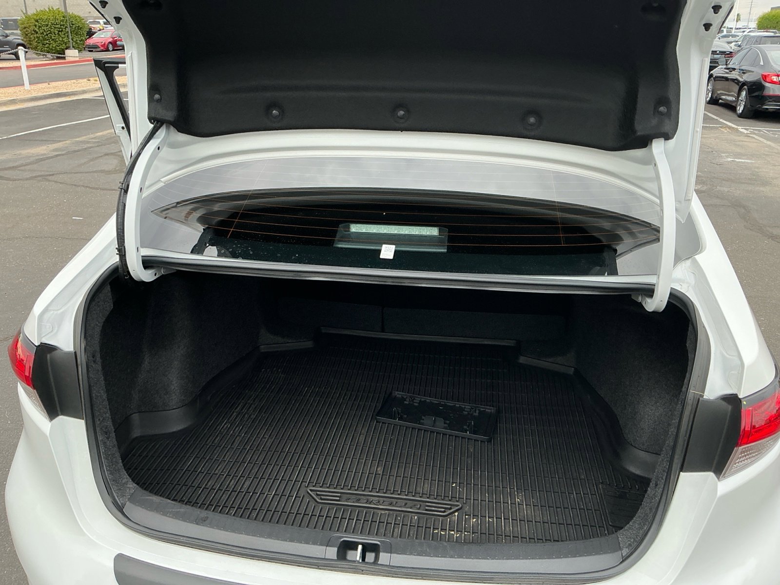 Certified 2025 Toyota Corolla SE w/ Convenience Package image 32