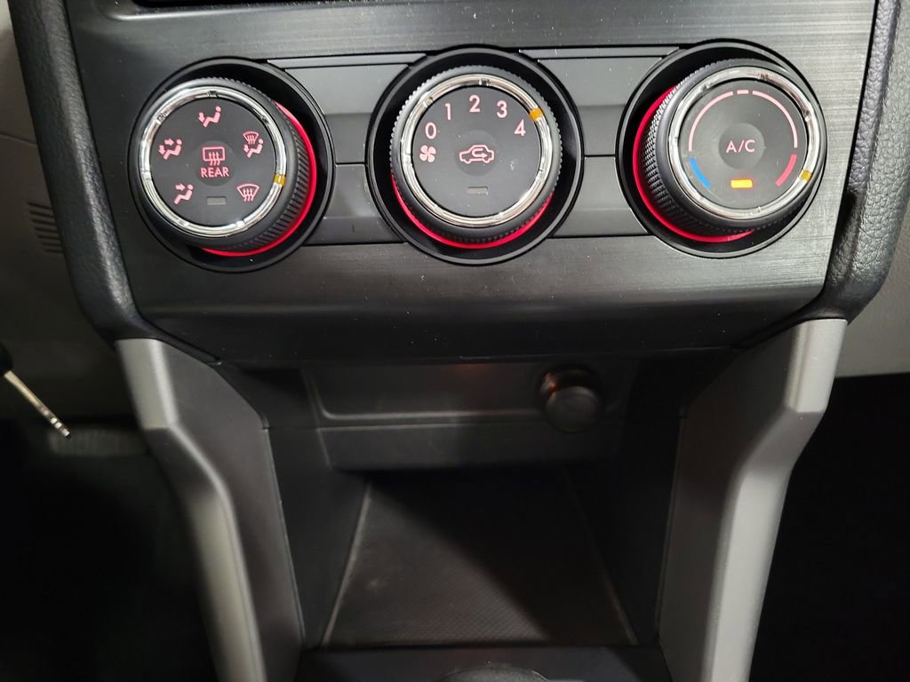 Used 2015 Subaru Forester 2.5i Premium image 18