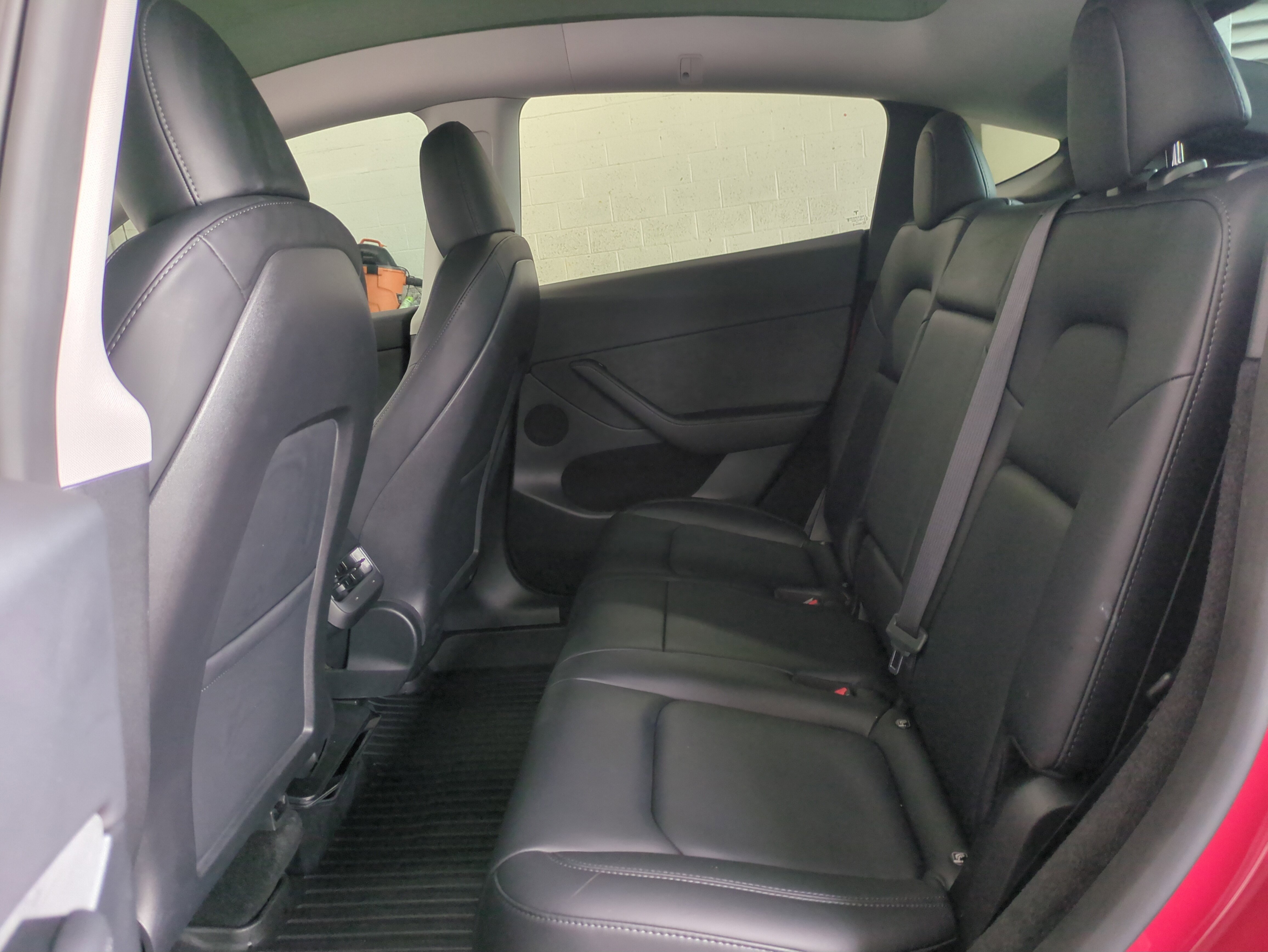 Used 2023 Tesla Model Y Performance image 14