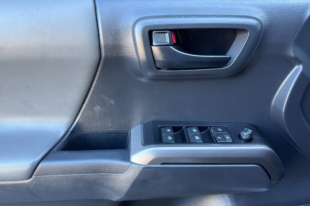 Certified 2023 Toyota Tacoma SR5 image 10