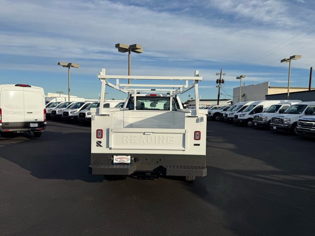 New 2026 Ford F250 XL w/ XL Chrome Package image 3