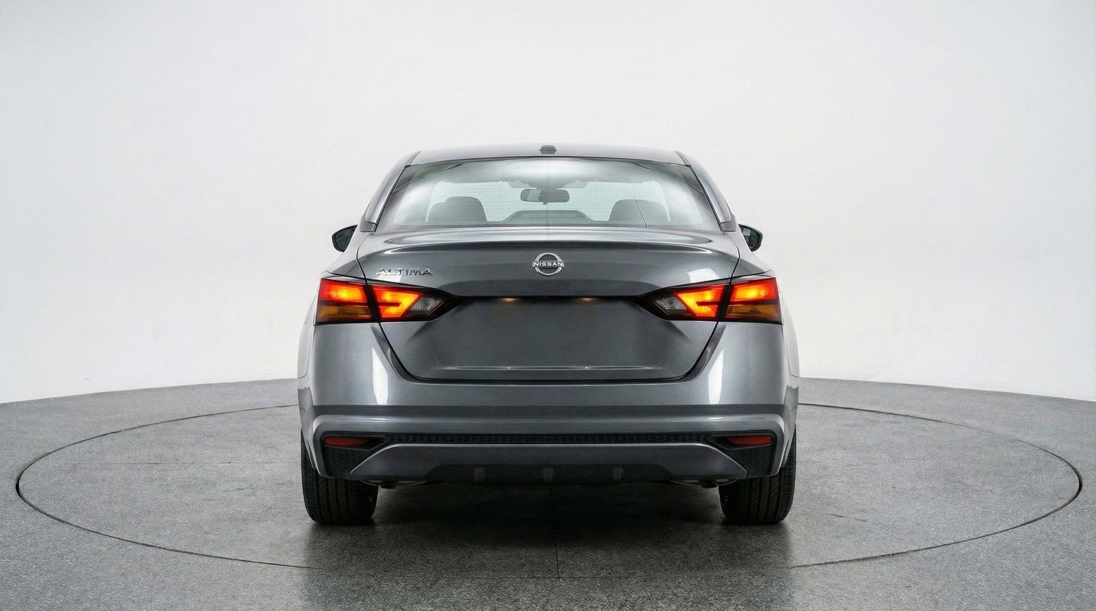 Used 2025 Nissan Altima 2.5 SV FWD image 6