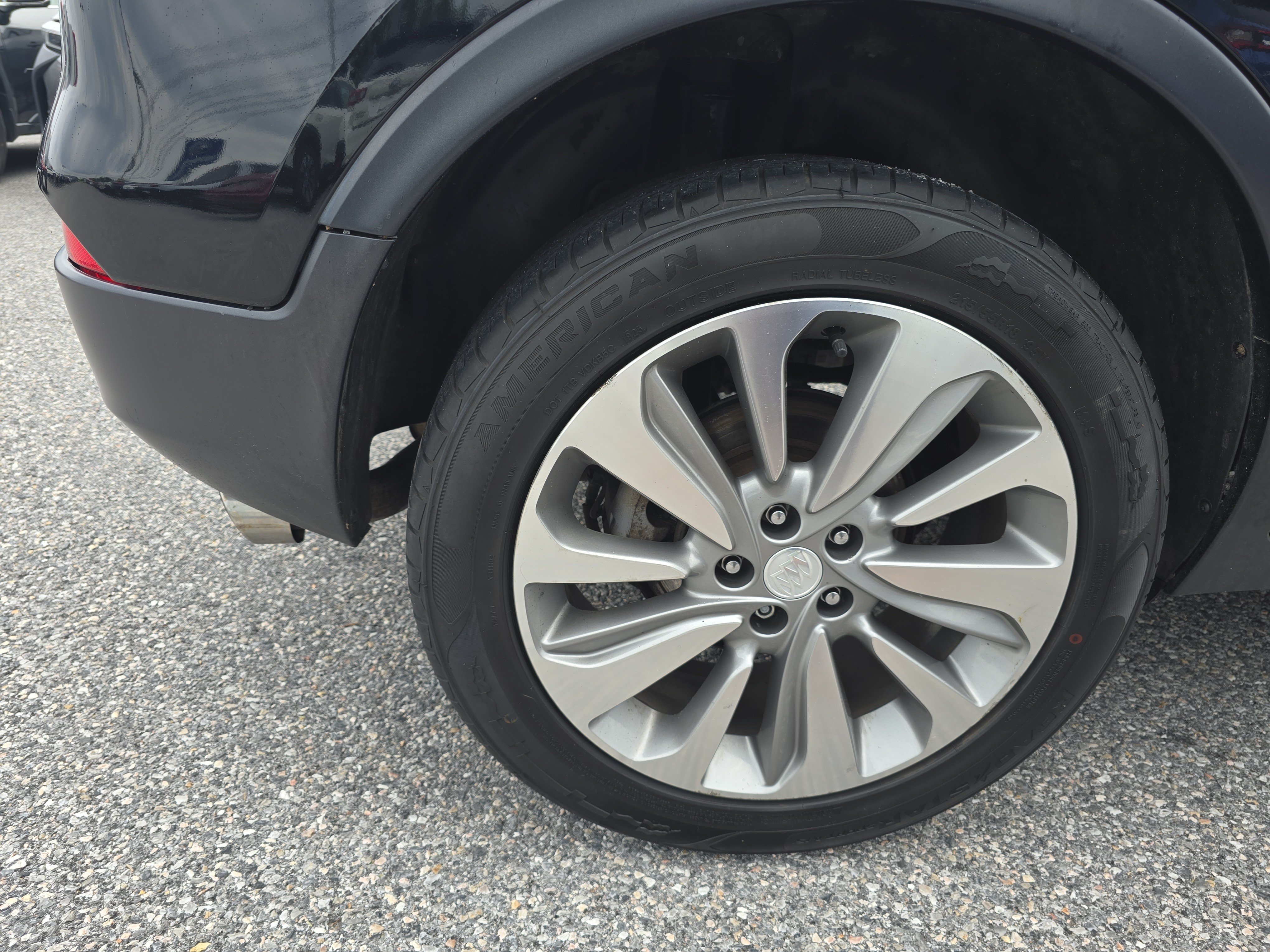 Used 2019 Buick Encore Essence AWD/4WD image 22