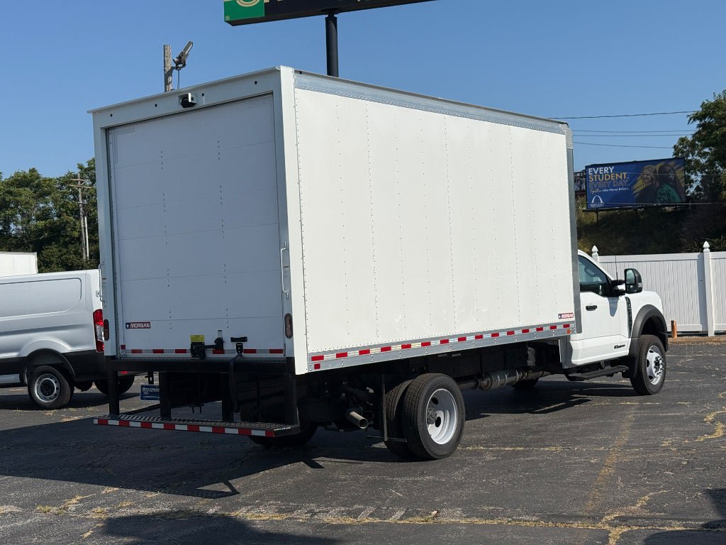 New 2026 Ford F550 2WD Regular Cab Super Duty image 3