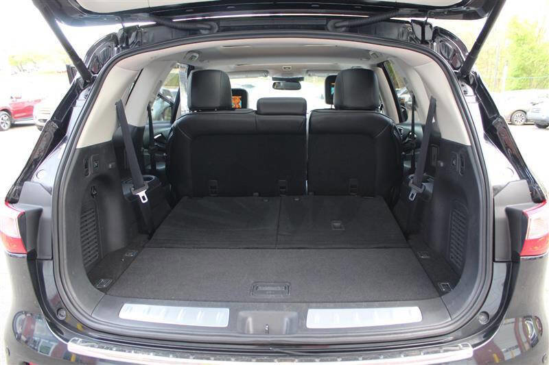 Used 2014 INFINITI QX60 AWD w/ Deluxe Touring Package image 34