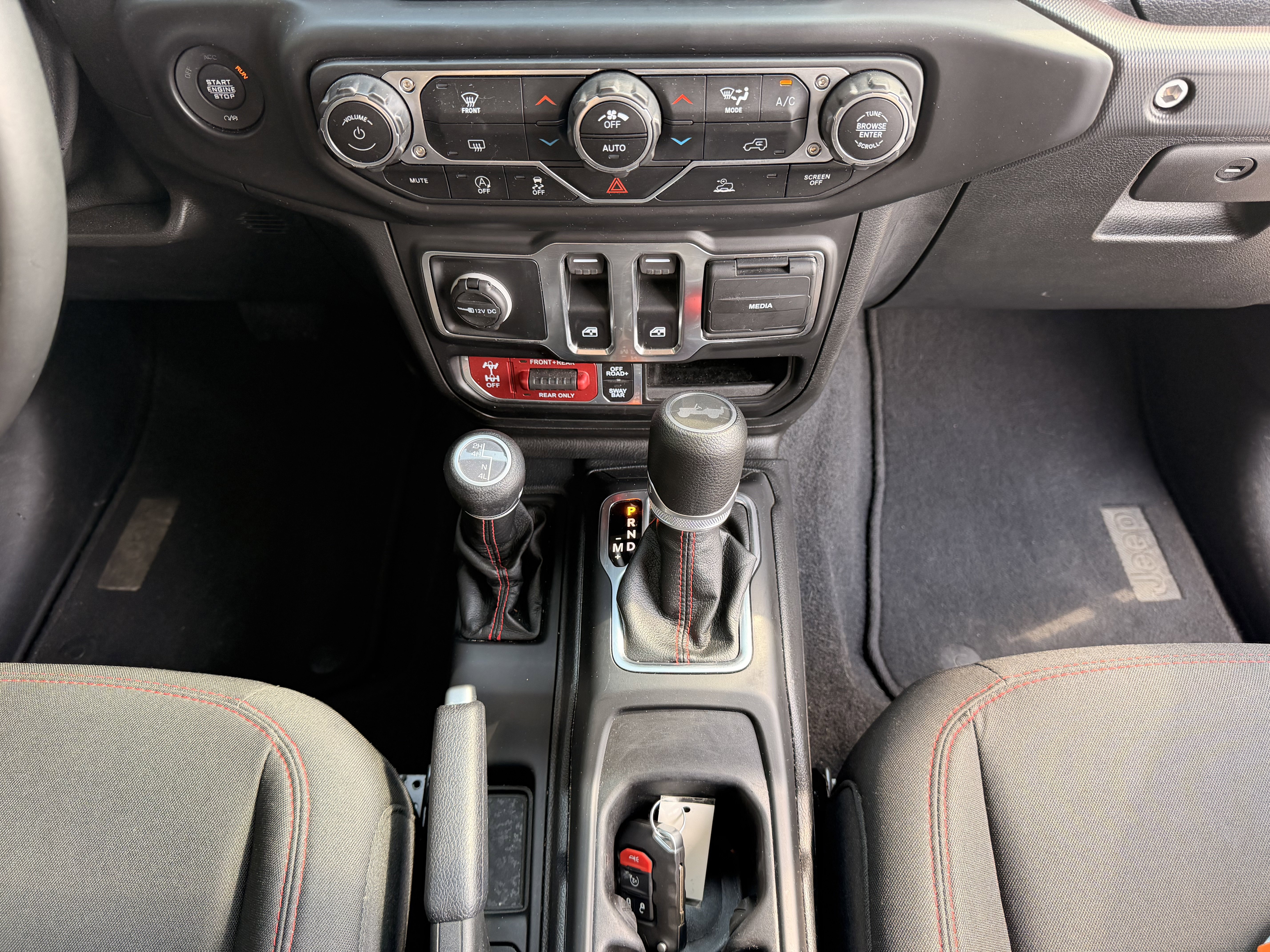 Used 2021 Jeep Wrangler Rubicon AWD/4WD image 16