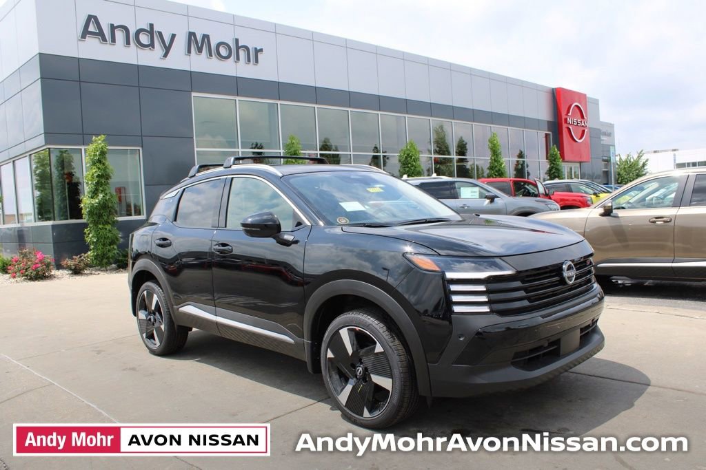 New 2025 Nissan Kicks SR