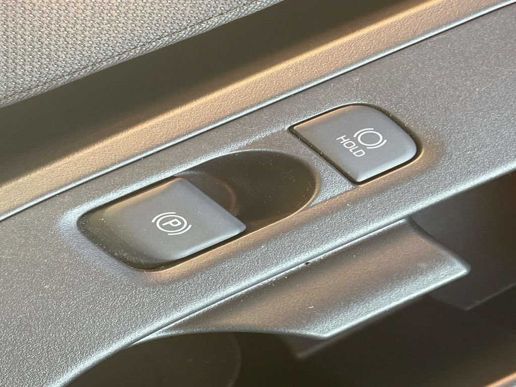 Used 2025 Toyota Corolla LE FWD image 40