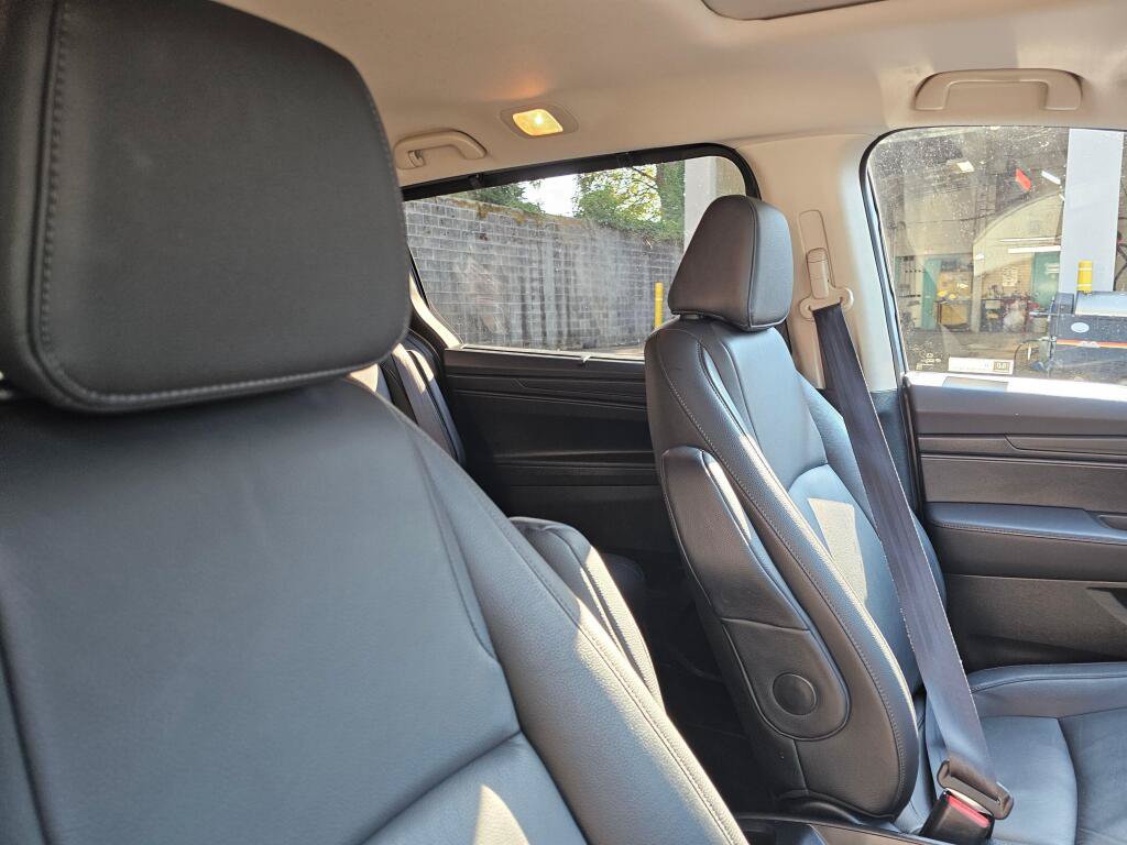 Used 2025 Honda Odyssey EX-L image 11