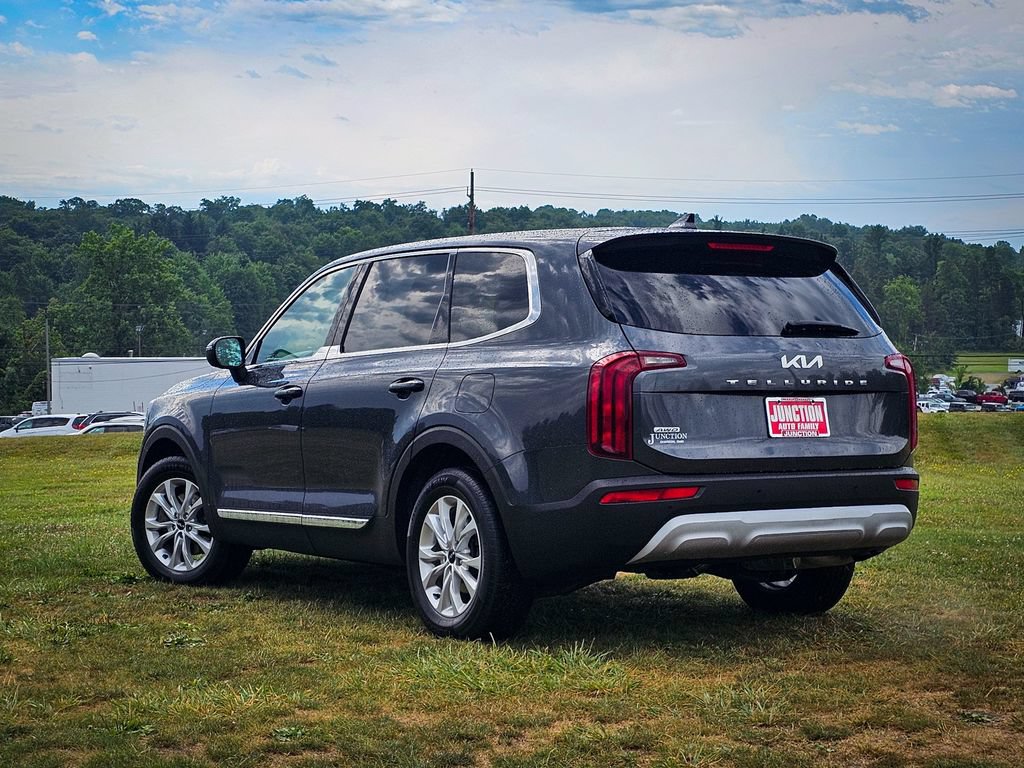 Used 2022 Kia Telluride LX AWD/4WD image 5