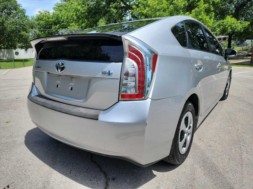 Used 2012 Toyota Prius Three w/ Solar Roof Pkg FWD image 9