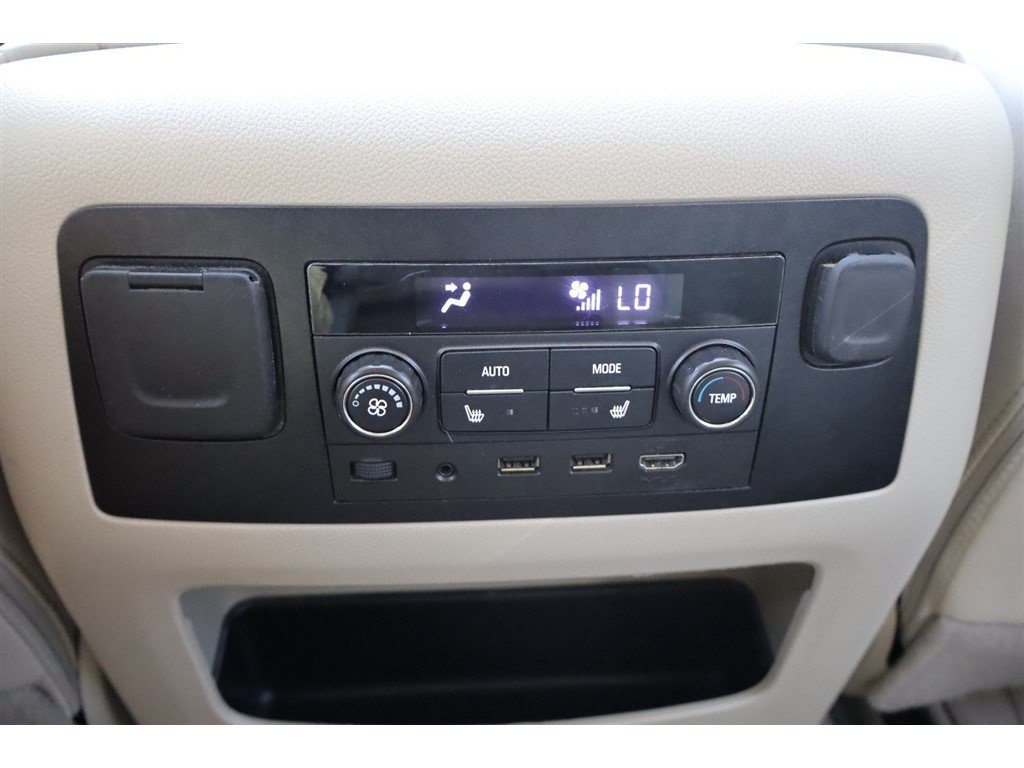 Used 2020 GMC Yukon XL Denali w/ Denali Premium Package AWD/4WD image 26