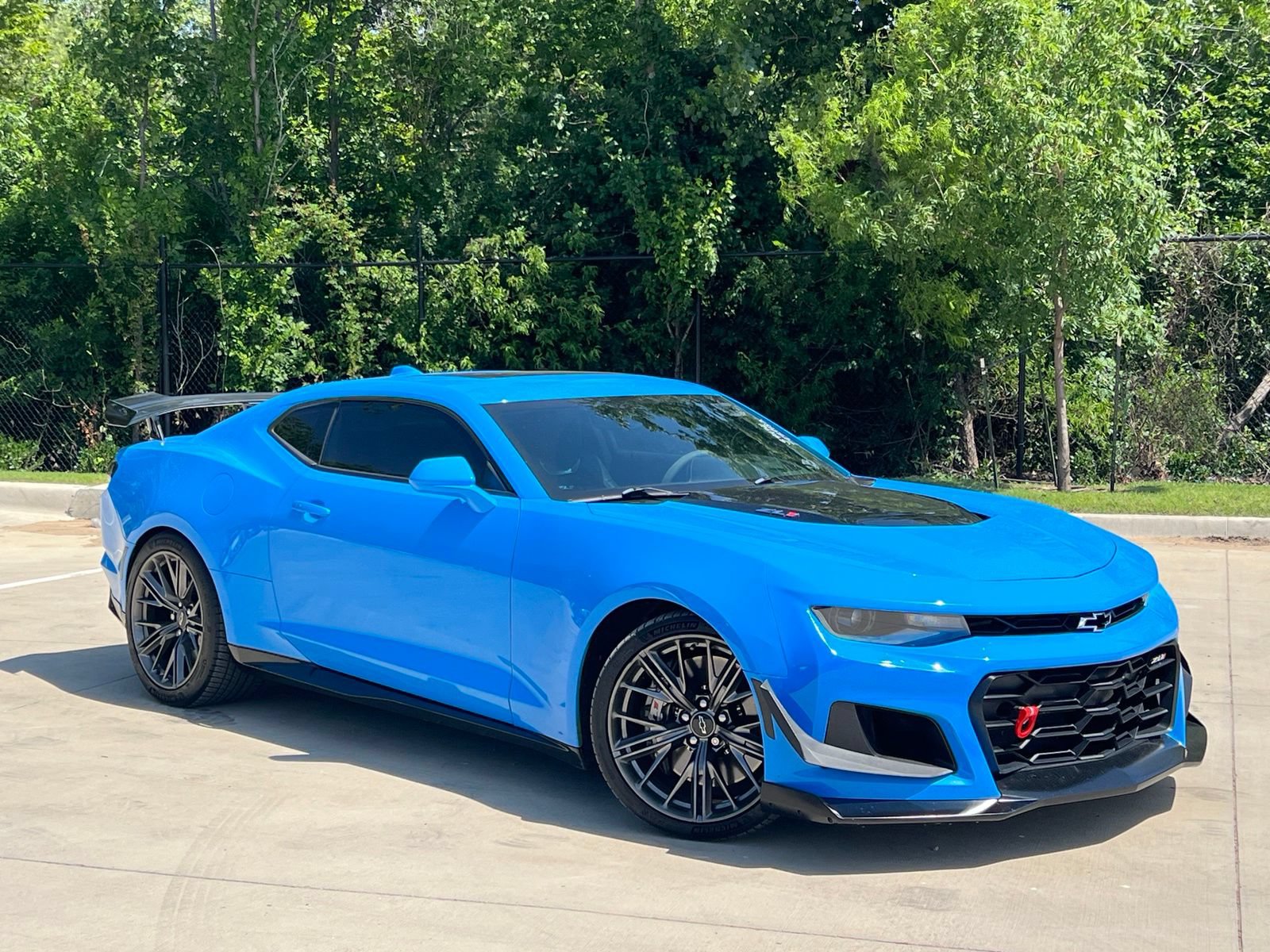 Used 2022 Chevrolet Camaro ZL1 RWD image 1