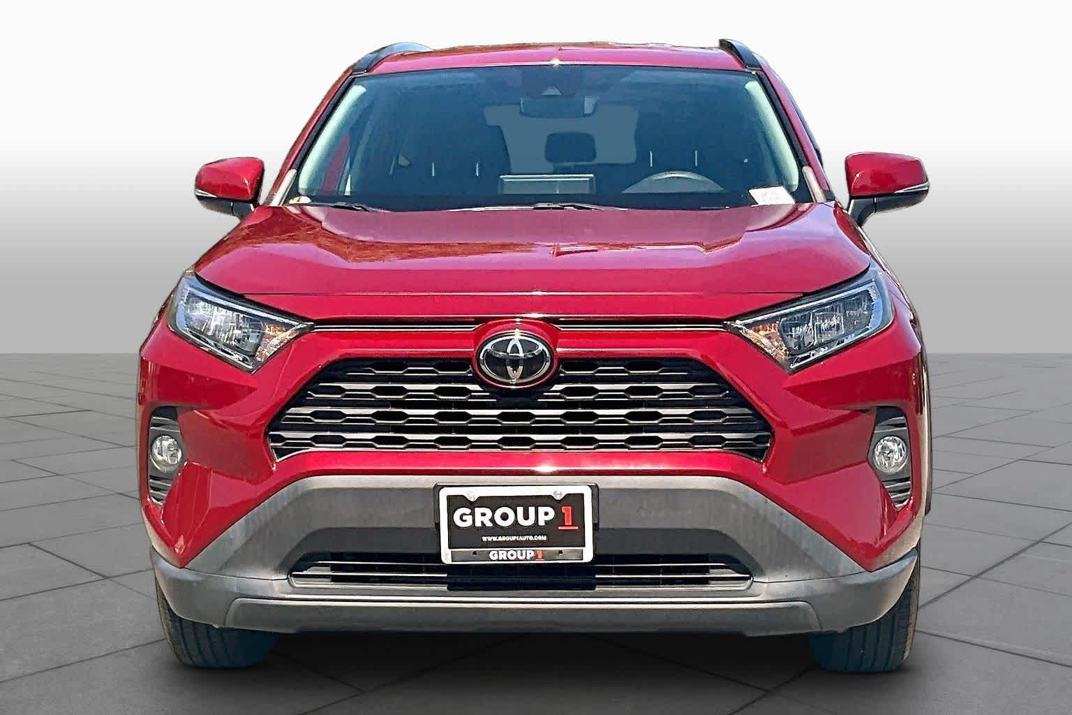 Used 2021 Toyota RAV4 XLE AWD/4WD image 4