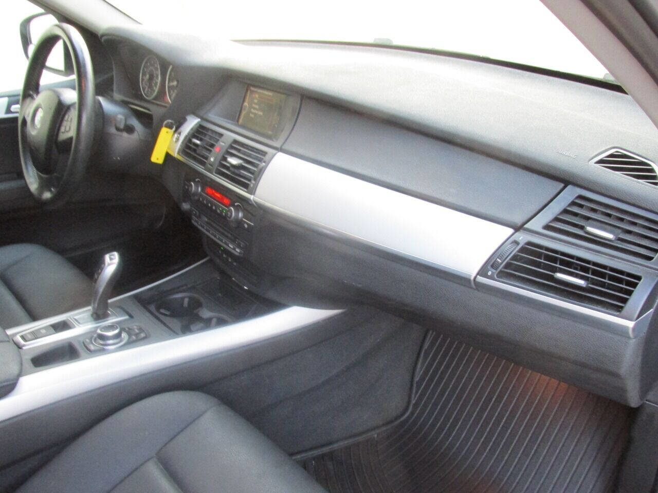 Used 2012 BMW X5 xDrive35i image 12